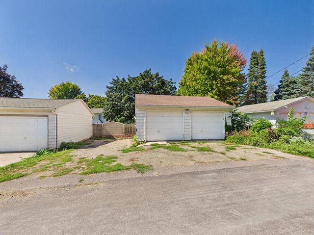 1317 N 5th Street, Mankato, MN 56001