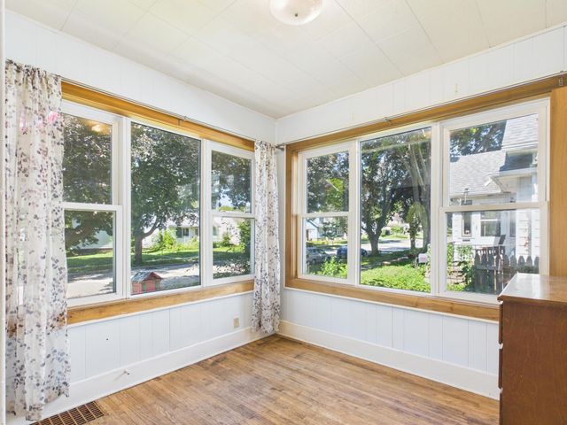 1317 N 5th Street, Mankato, MN 56001