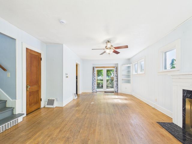 1317 N 5th Street, Mankato, MN 56001