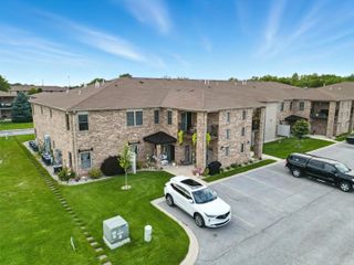 1343 Prairie Drive, Crown Point, IN 46307