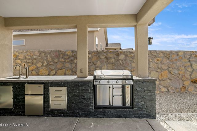 4739 Big Springs Street, Las Cruces, NM 88012