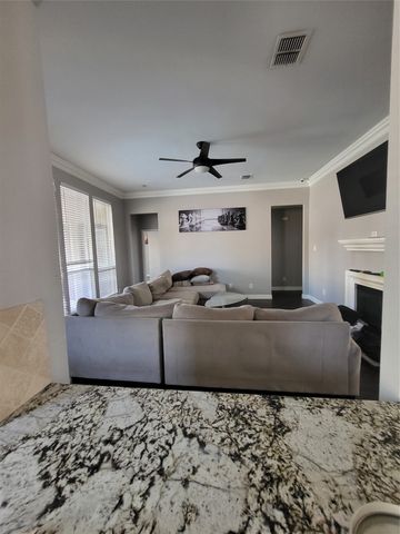 7711 Rochester Lane, Arlington, TX 76002