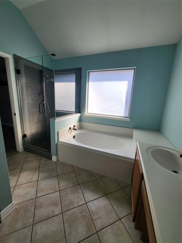 7711 Rochester Lane, Arlington, TX 76002