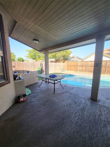 7711 Rochester Lane, Arlington, TX 76002