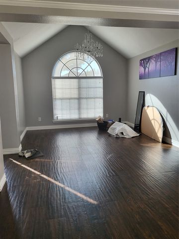 7711 Rochester Lane, Arlington, TX 76002