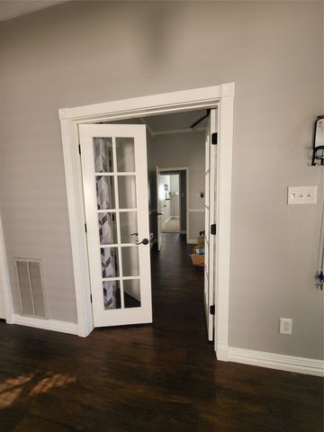 7711 Rochester Lane, Arlington, TX 76002