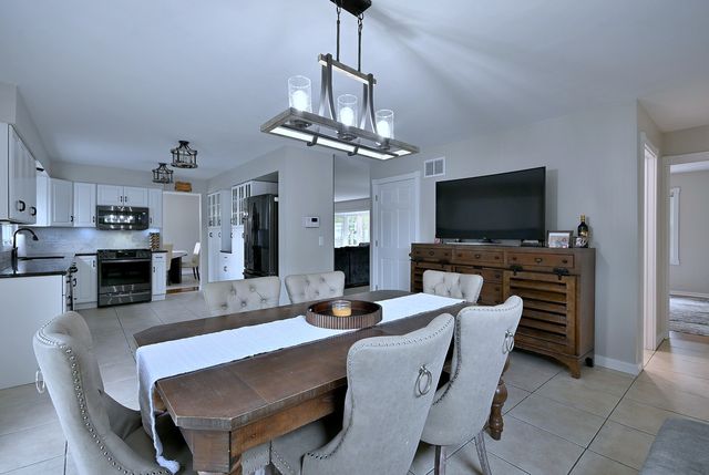 101 E Bryn Mawr Avenue, Itasca, IL 60143