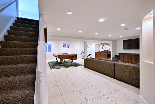 101 E Bryn Mawr Avenue, Itasca, IL 60143