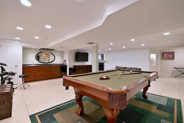 101 E Bryn Mawr Avenue, Itasca, IL 60143