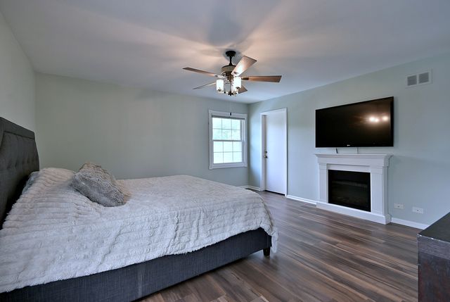 101 E Bryn Mawr Avenue, Itasca, IL 60143