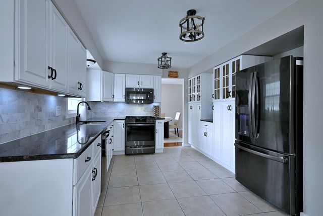 101 E Bryn Mawr Avenue, Itasca, IL 60143