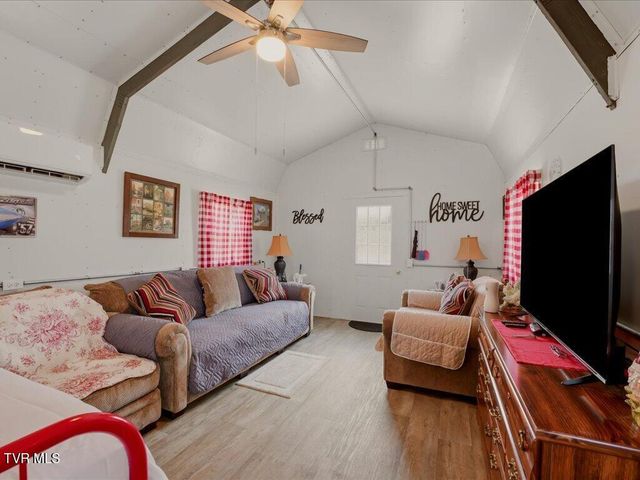 123 Substation Road, Mooresburg, TN 37811