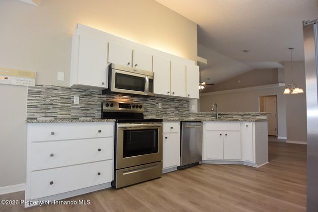 2339 Renton Lane, Spring Hill, FL 34609