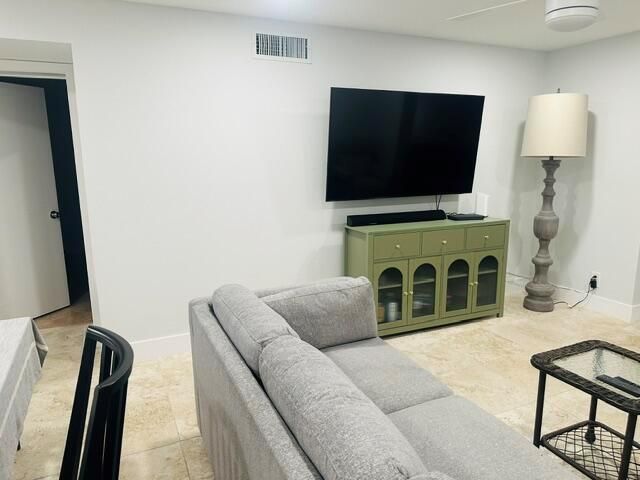 2601 NE 3rd Court 1050, Boynton Beach, FL 33435