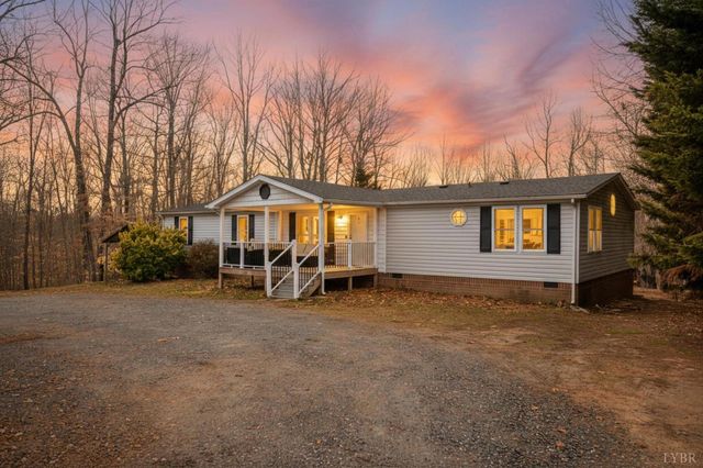 339 Plain Ridge Drive, Evington, VA 24550