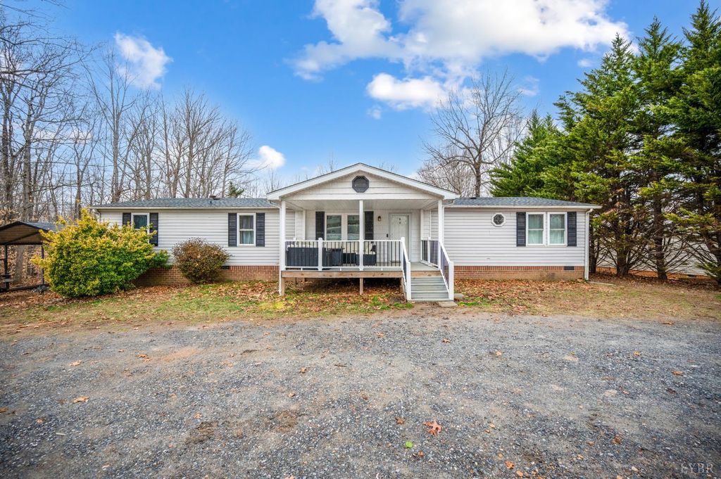 339 Plain Ridge Drive, Evington, VA 24550
