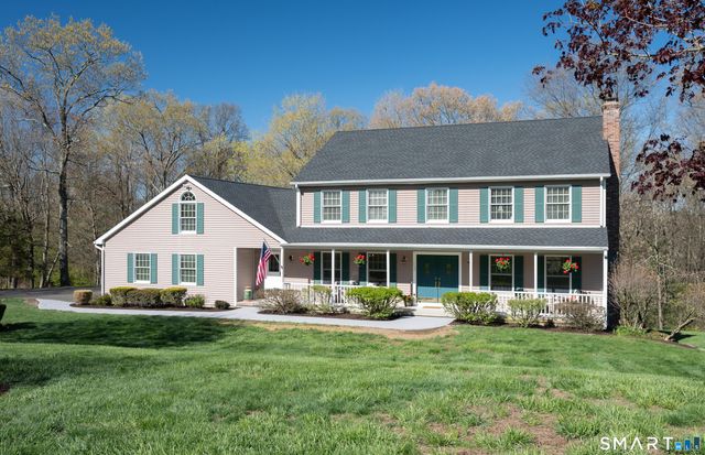 13 Rajcula Farm Road, Brookfield, CT 06804