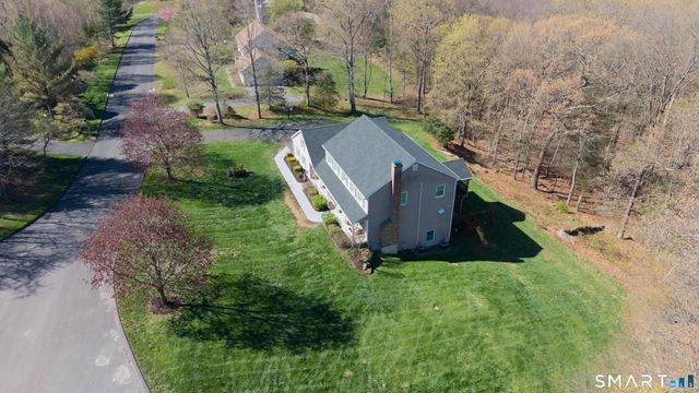 13 Rajcula Farm Road, Brookfield, CT 06804