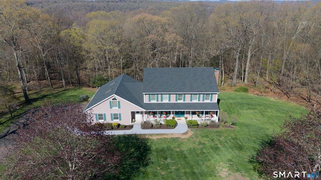 13 Rajcula Farm Road, Brookfield, CT 06804