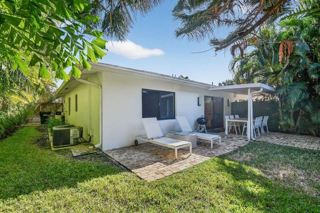 2904 Spanish Trail, Delray Beach, FL 33483