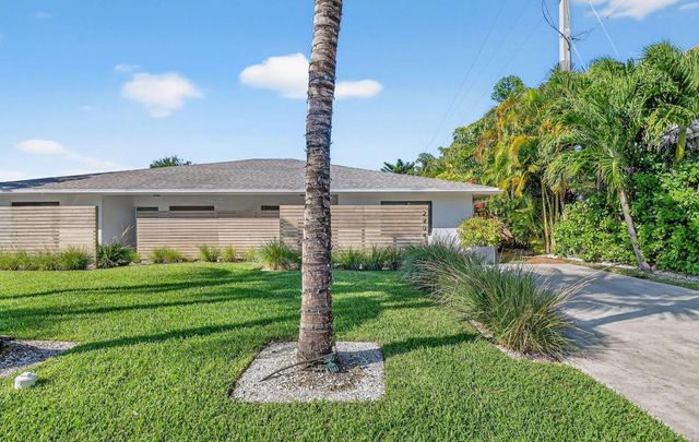 2904 Spanish Trail, Delray Beach, FL 33483