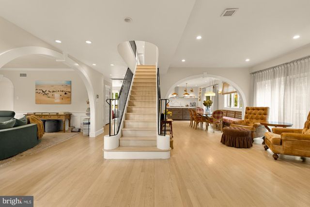 5848 ASPEN WOOD CT, Mclean, VA 22101