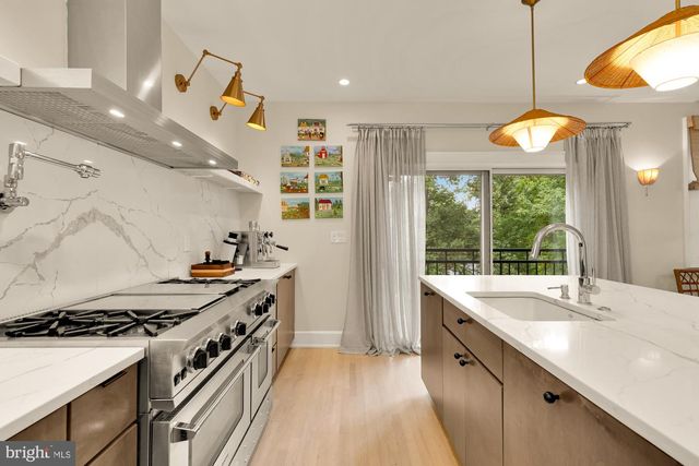 5848 ASPEN WOOD CT, Mclean, VA 22101