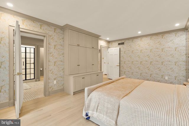 5848 ASPEN WOOD CT, Mclean, VA 22101