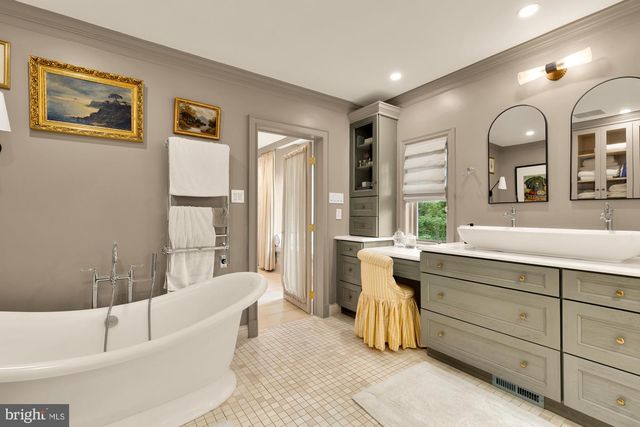5848 ASPEN WOOD CT, Mclean, VA 22101