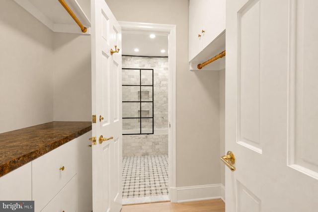 5848 ASPEN WOOD CT, Mclean, VA 22101