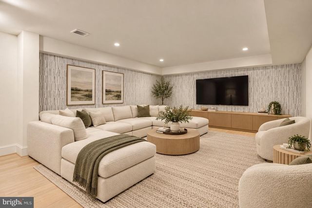 5848 ASPEN WOOD CT, Mclean, VA 22101