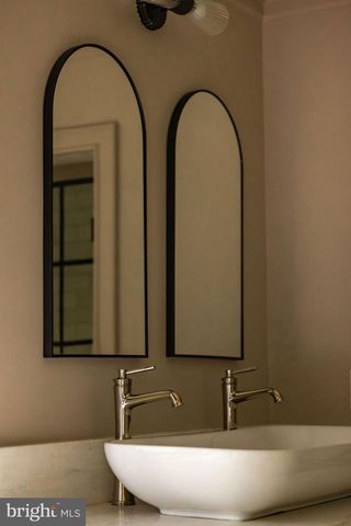 5848 ASPEN WOOD CT, Mclean, VA 22101