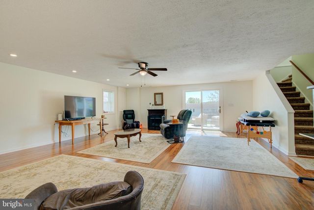281 CREEKSIDE WAY, Front Royal, VA 22630