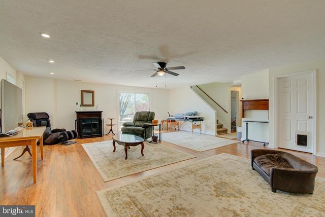 281 CREEKSIDE WAY, Front Royal, VA 22630