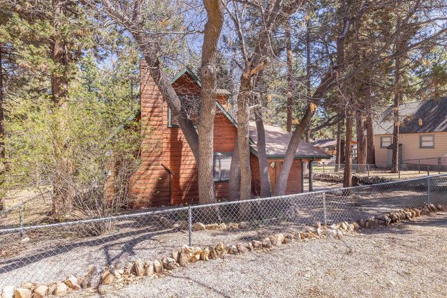 265 Cedar Lane, Sugarloaf, CA 92386
