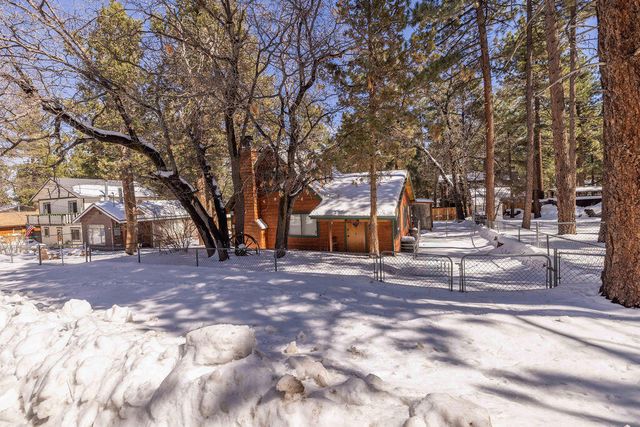 265 Cedar Lane, Sugarloaf, CA 92386