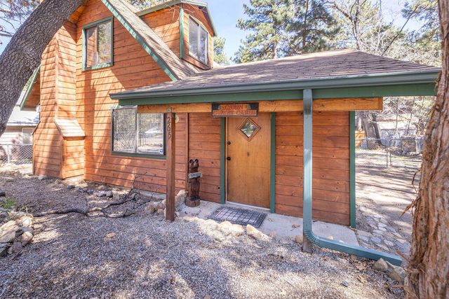 265 Cedar Lane, Sugarloaf, CA 92386