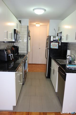31 Woodland Street 9U, Hartford, CT 06105