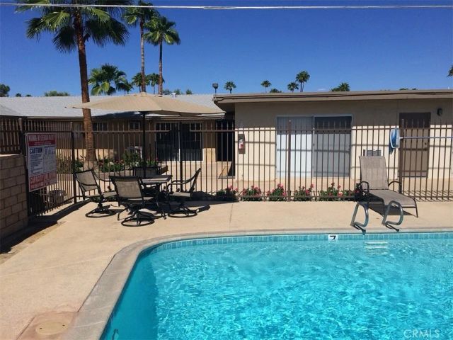 685 E Vista Chino C, Palm Springs, CA 92262