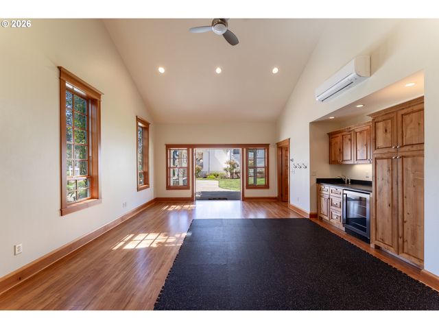 21200 Se OLD BETHEL Rd, Amity, OR 97101
