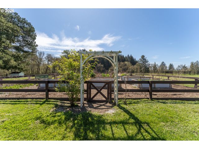 21200 Se OLD BETHEL Rd, Amity, OR 97101