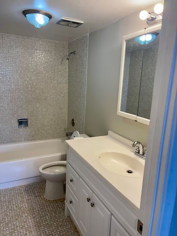 5600 N Flagler Drive 604, West Palm Beach, FL 33407