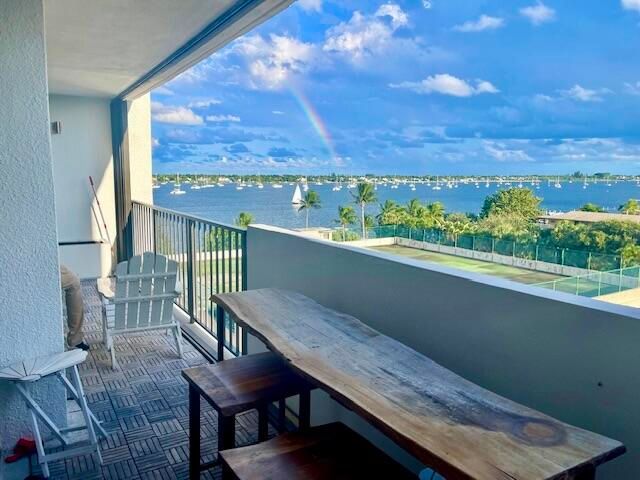 5600 N Flagler Drive 604, West Palm Beach, FL 33407