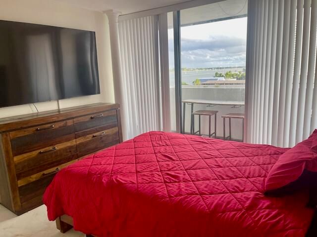 5600 N Flagler Drive 604, West Palm Beach, FL 33407