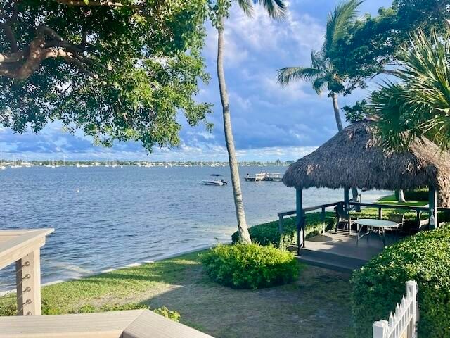 5600 N Flagler Drive 604, West Palm Beach, FL 33407