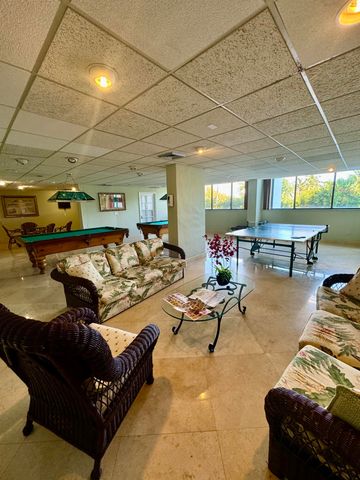 5600 N Flagler Drive 604, West Palm Beach, FL 33407