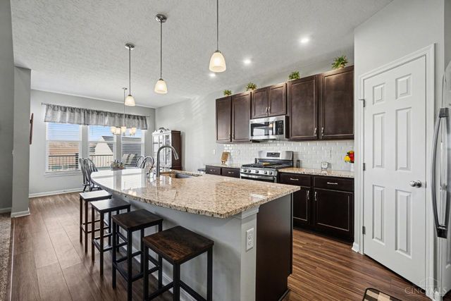 2850 Buckridge Drive, Miami Twp, OH 45233