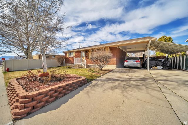 140 W PAULA DR, Sandy, UT 84070