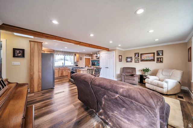 140 W PAULA DR, Sandy, UT 84070