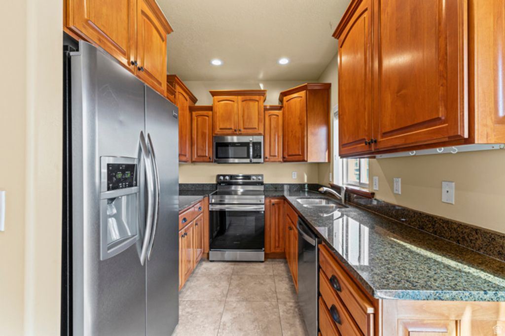 6563 S LOVENDAHLE CT, Murray, UT 84107 — photo 5